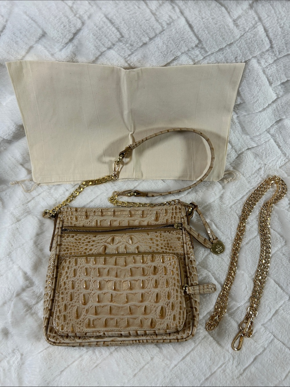 Brahmin Beige Croc-Embossed Crossbody with Gold Chain Strap w unbranded dustbag